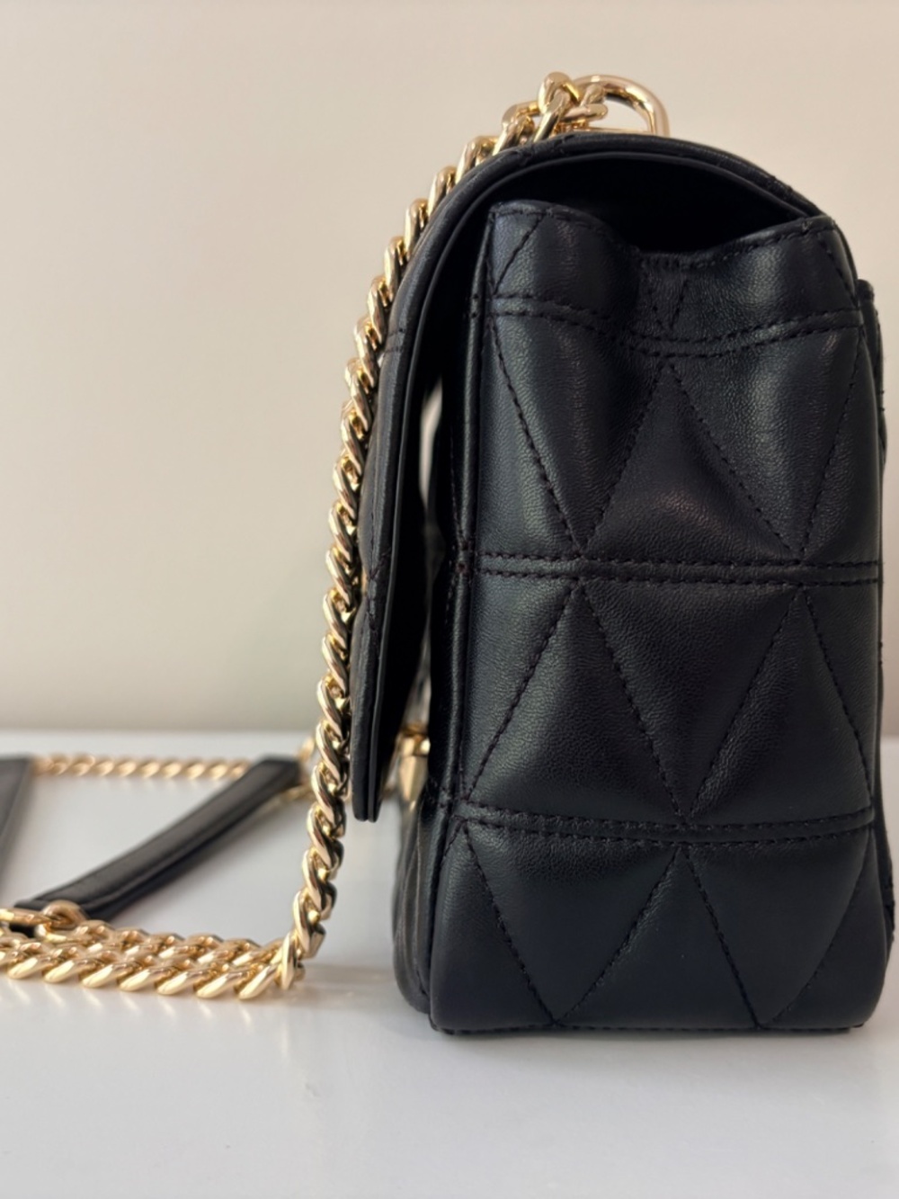 Michael Kors Soho Large Quilted Leather Shoulder Bag in Black / Gold - Picture 7 of 8
